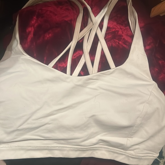 Lululemon Sports Bra  criss cross strappy!! - Picture 6 of 10